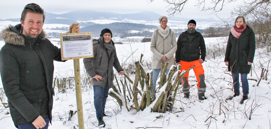 Foto Heckenschnitt mit Bürgermeister Dr. Faßhauer